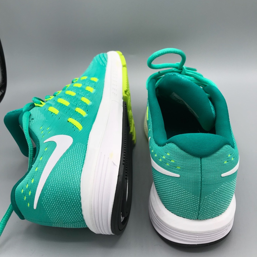 Nike Air Zoom Vomero 11 - Picture 6 of 7